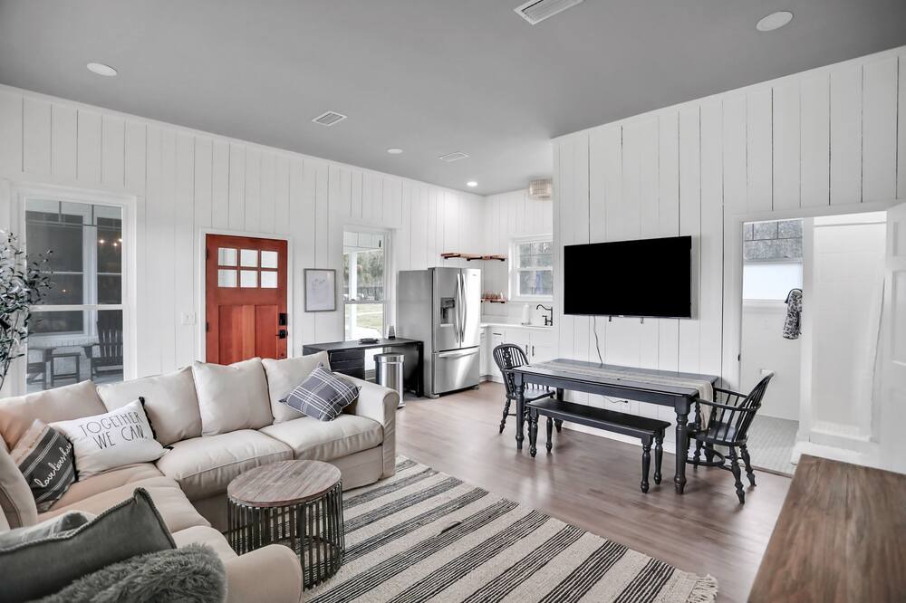 Photo of Livingroom in Nassau County
