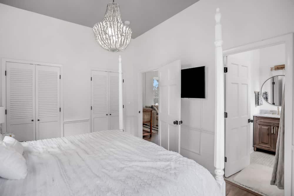Photo of Bedroom in Nassau County