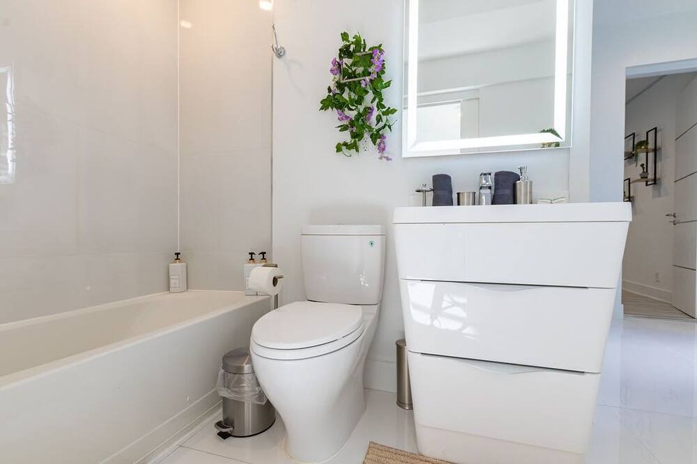 Photo of Bathroom in South Lake