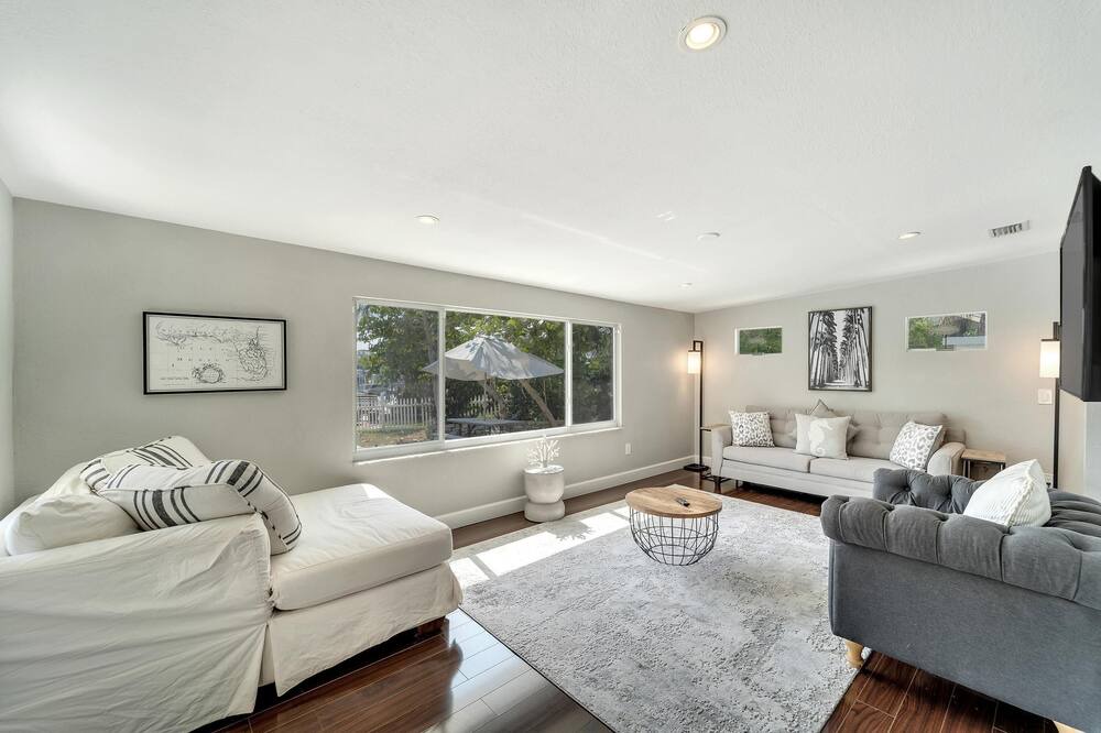 Photo of Livingroom in Coquina Key
