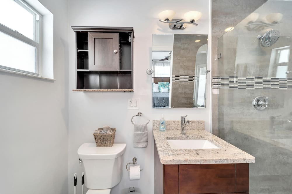 Photo of Bathroom in Coquina Key