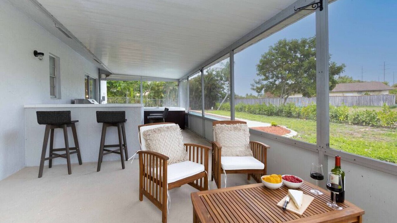 Photo of Outdoor in Royal Palm Beach