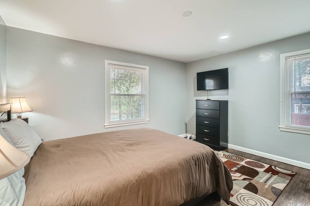 Photo of Bedroom in Sylvan Hills