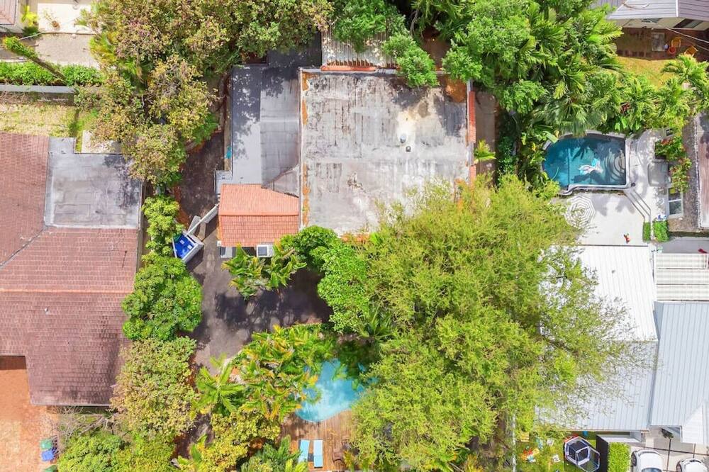 Photo of Others in Northeast Coconut Grove