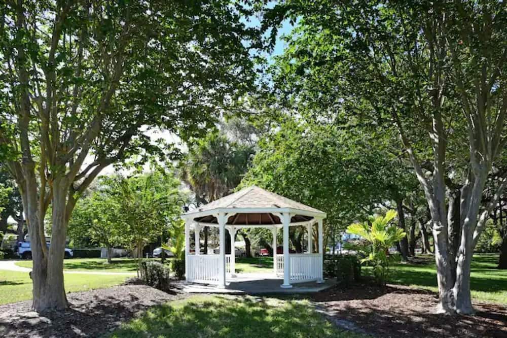 Photo of Others in Hendricks and Venice Isles