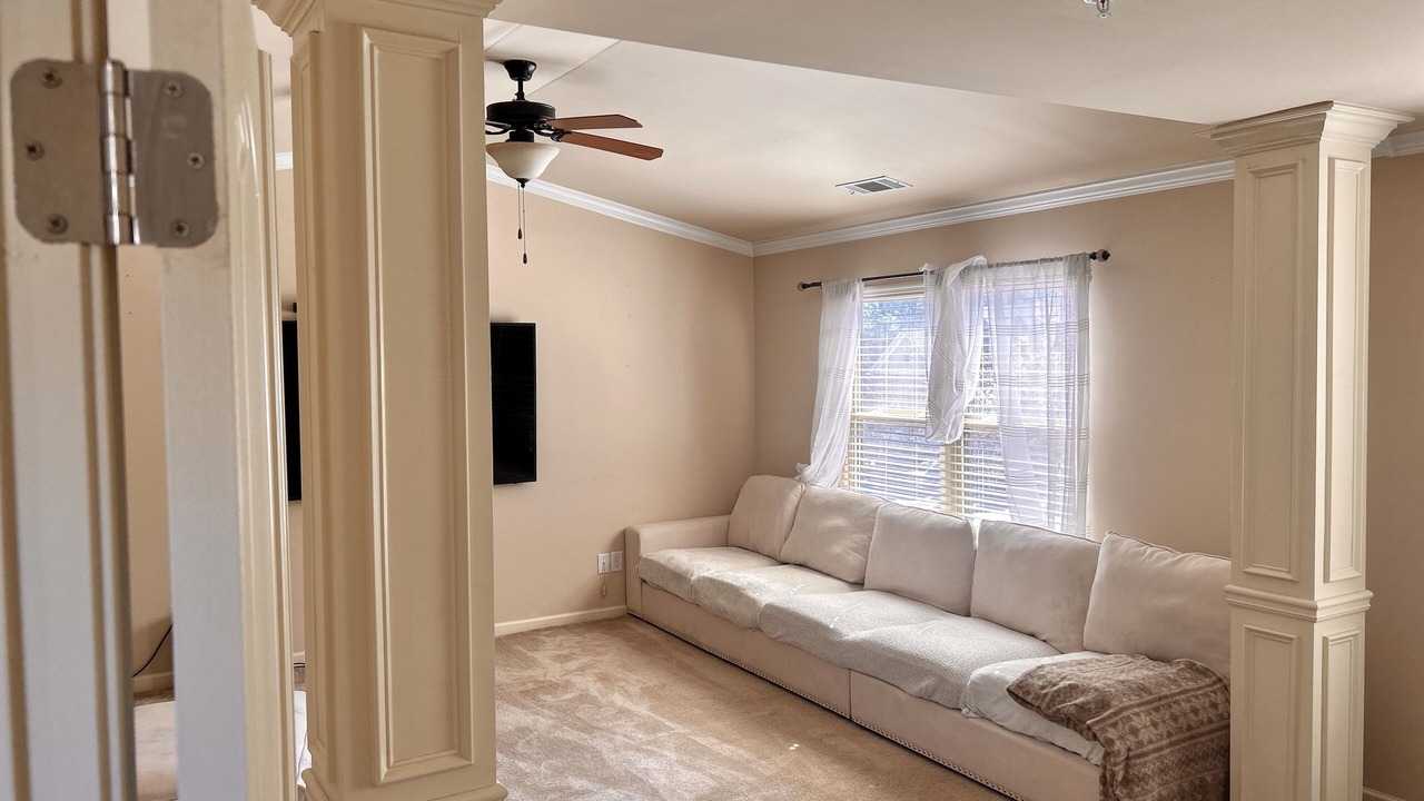 Photo of Livingroom in Snellville