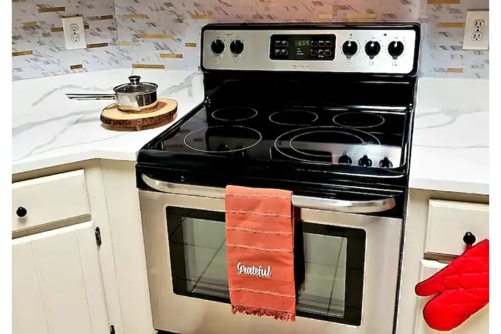 Photo of Kitchen in Candler