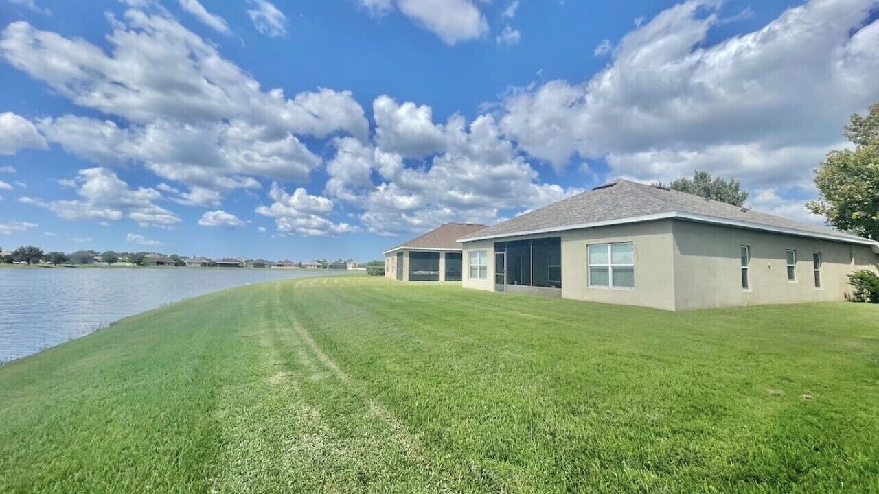 Photo of Outdoor in Parrish