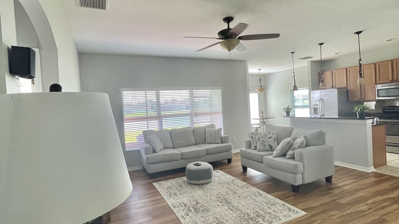 Photo of Livingroom in Parrish