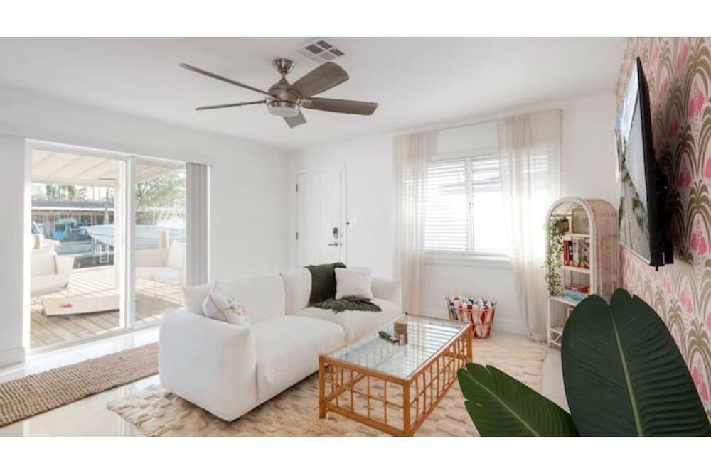 Photo of Livingroom in Melaleuca Gardens