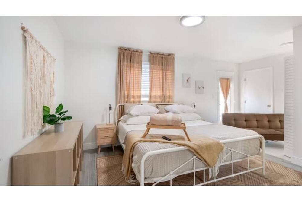 Photo of Bedroom in Melaleuca Gardens
