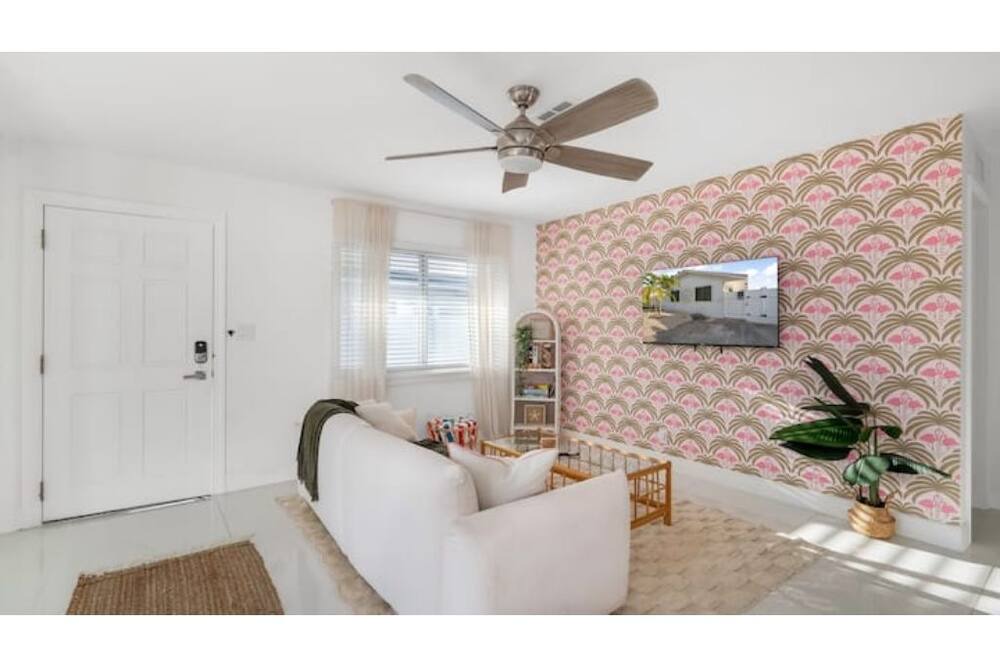 Photo of Livingroom in Melaleuca Gardens
