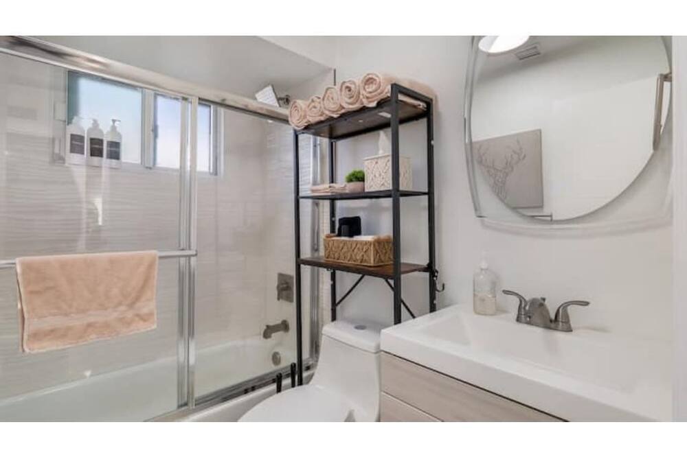 Photo of Bathroom in Melaleuca Gardens