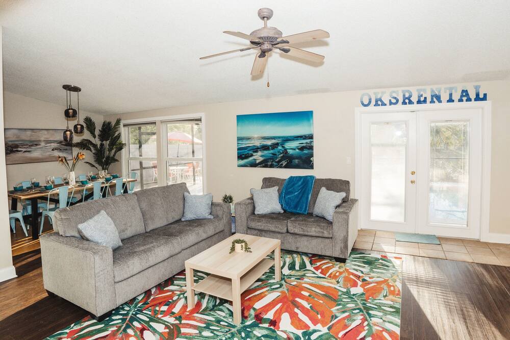 Photo of Livingroom in Ozona