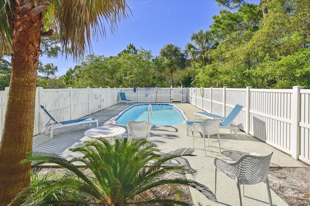 Photo of Outdoor in Treasure Beach Village