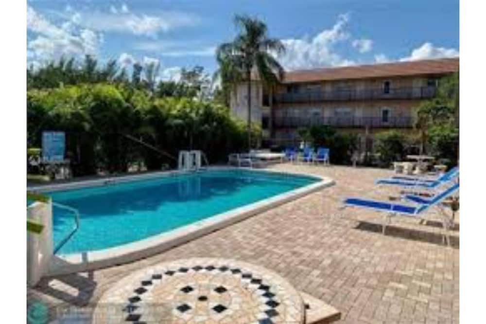 Photo of Outdoor in Pompano Beach