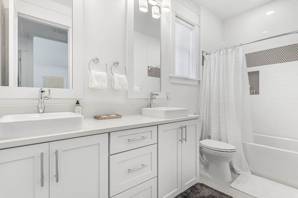 Photo of Bathroom in WaterSound West Beach