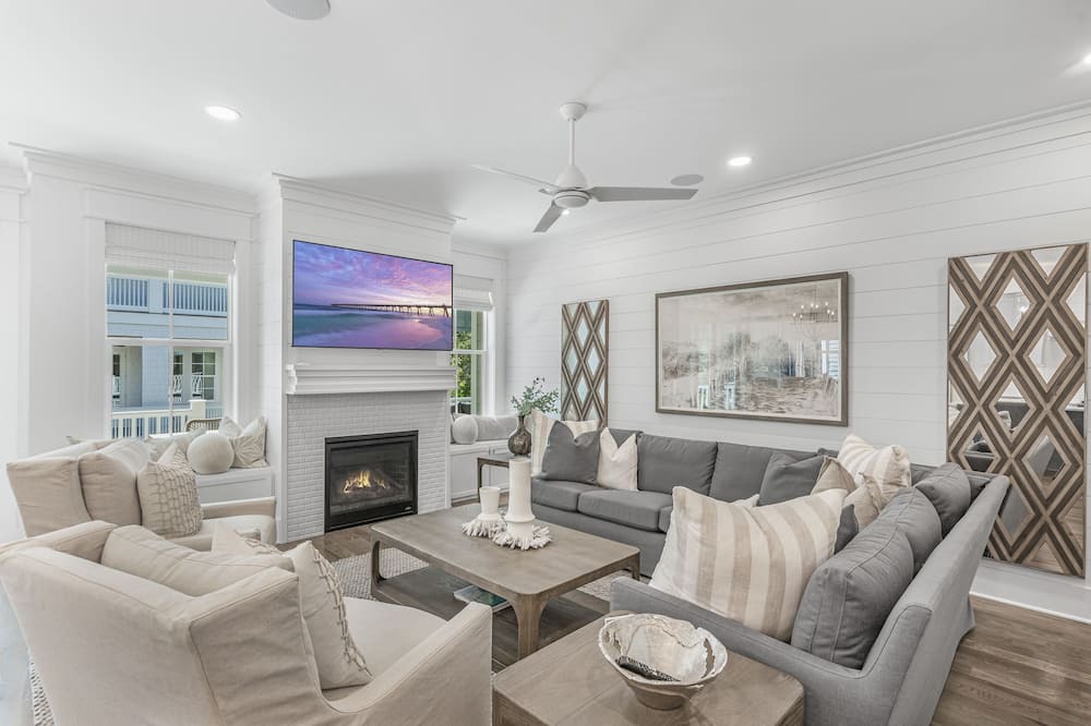 Photo of Livingroom in WaterSound West Beach