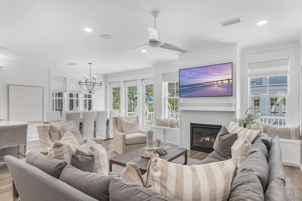 Photo of Livingroom in WaterSound West Beach