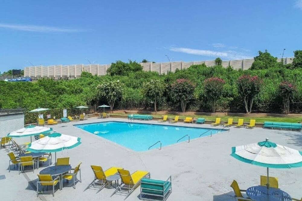 Photo of Outdoor in Loring Heights