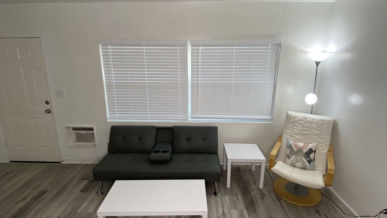 Photo of Livingroom in Crescent Lake