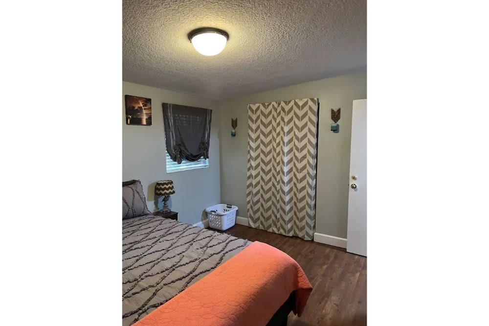 Photo of Bedroom in Titusville
