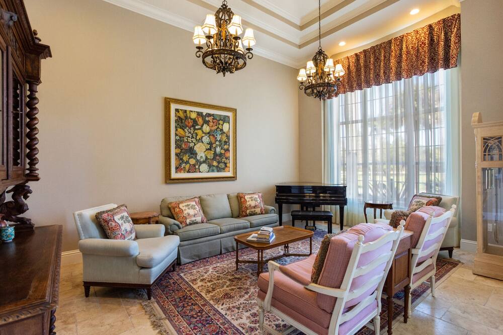 Photo of Livingroom in Rural Estates