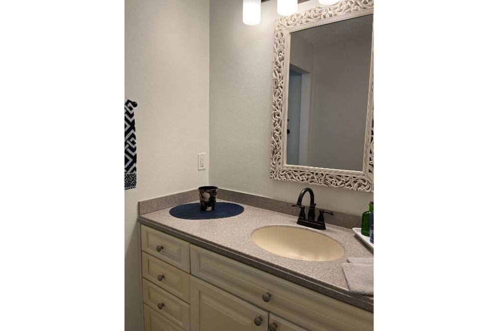Photo of Bathroom in Tarpon Springs