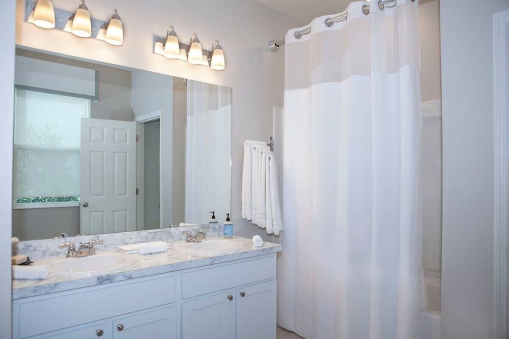 Photo of Bathroom in Braden River