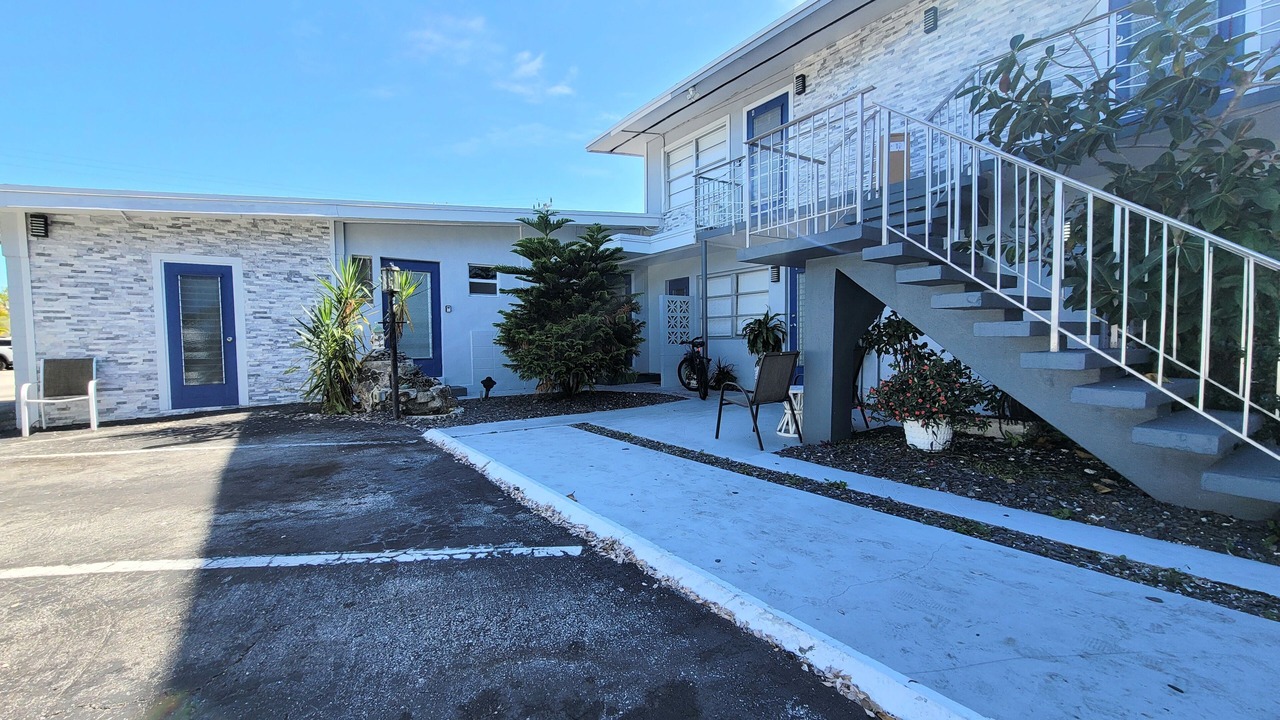 Photo of Outdoor in East Ocean Ave