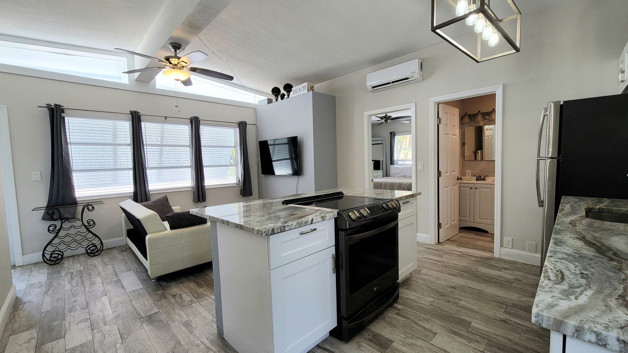 Photo of Kitchen in East Ocean Ave