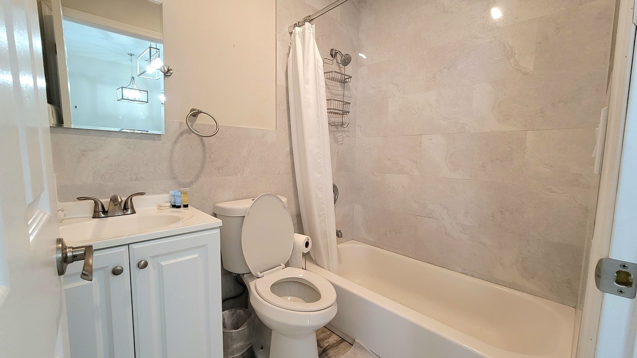 Photo of Bathroom in East Ocean Ave