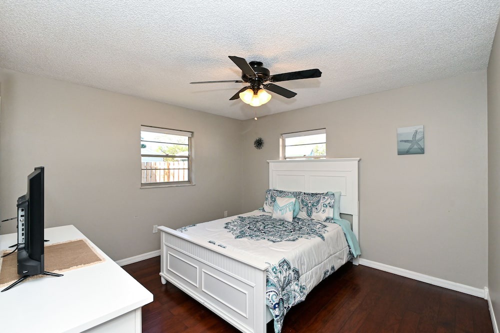 Photo of Bedroom in West Bradenton