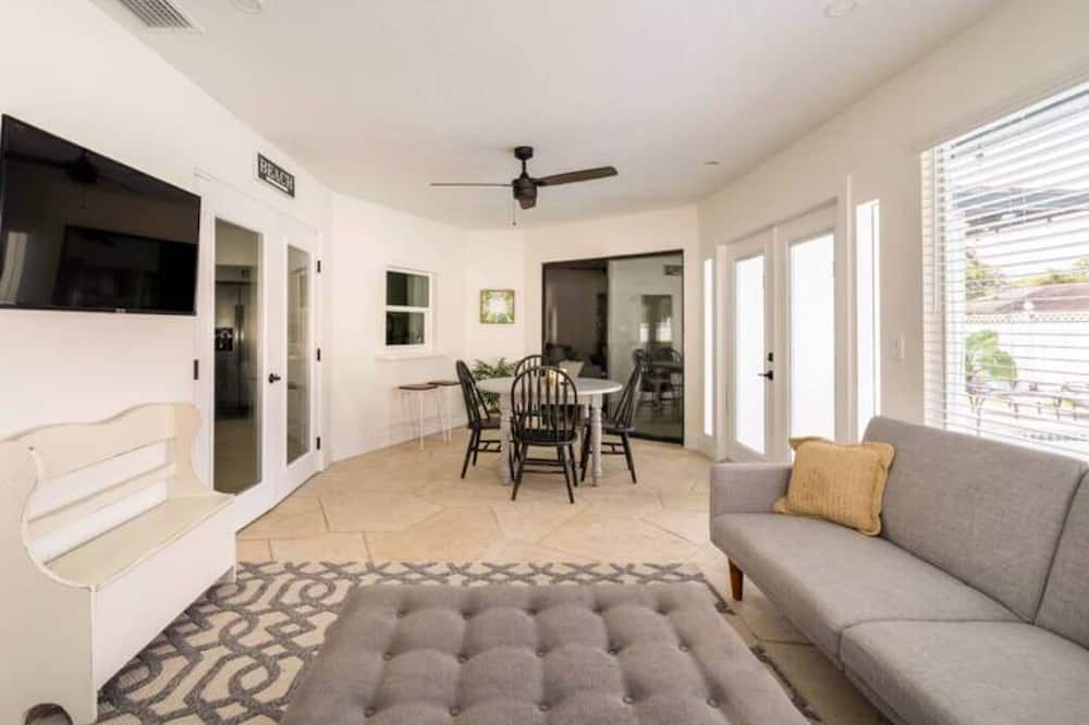 Photo of Bedroom in Sarasota Springs