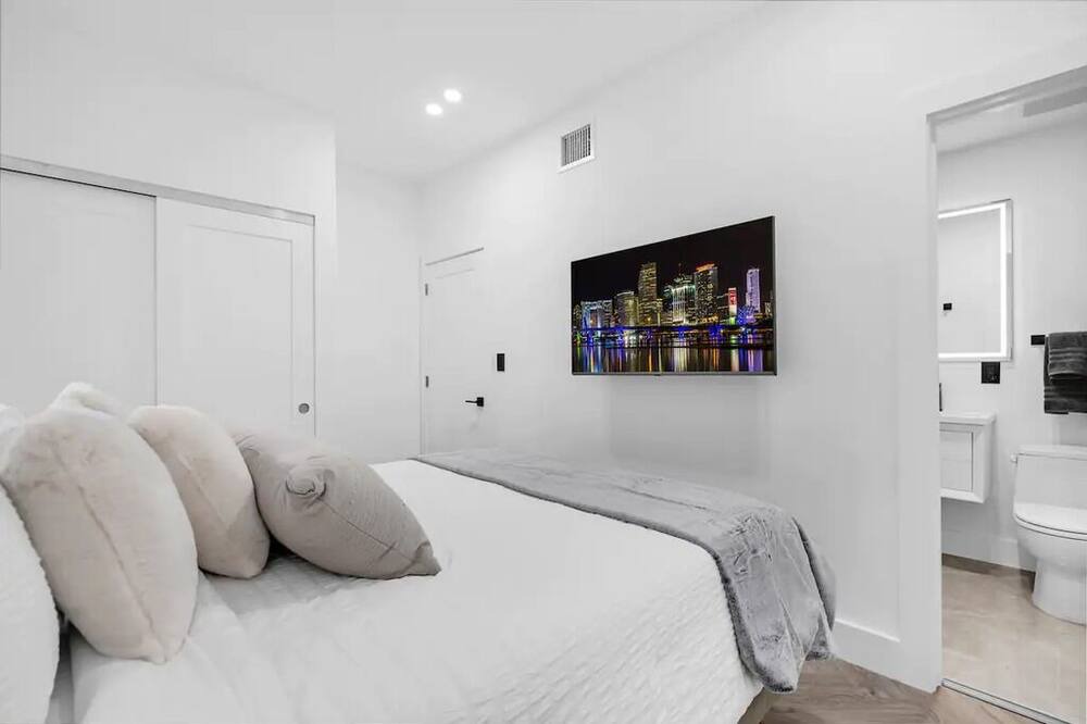 Photo of Bedroom in Brickell