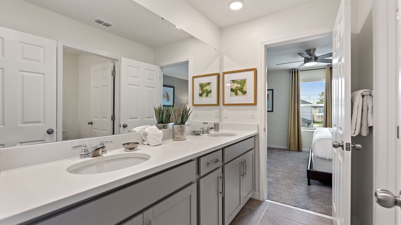 Photo of Bathroom in Bay Lake