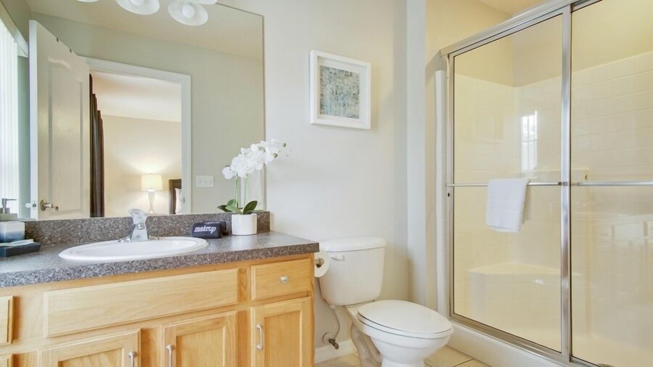 Photo of Bathroom in Sandy Ridge
