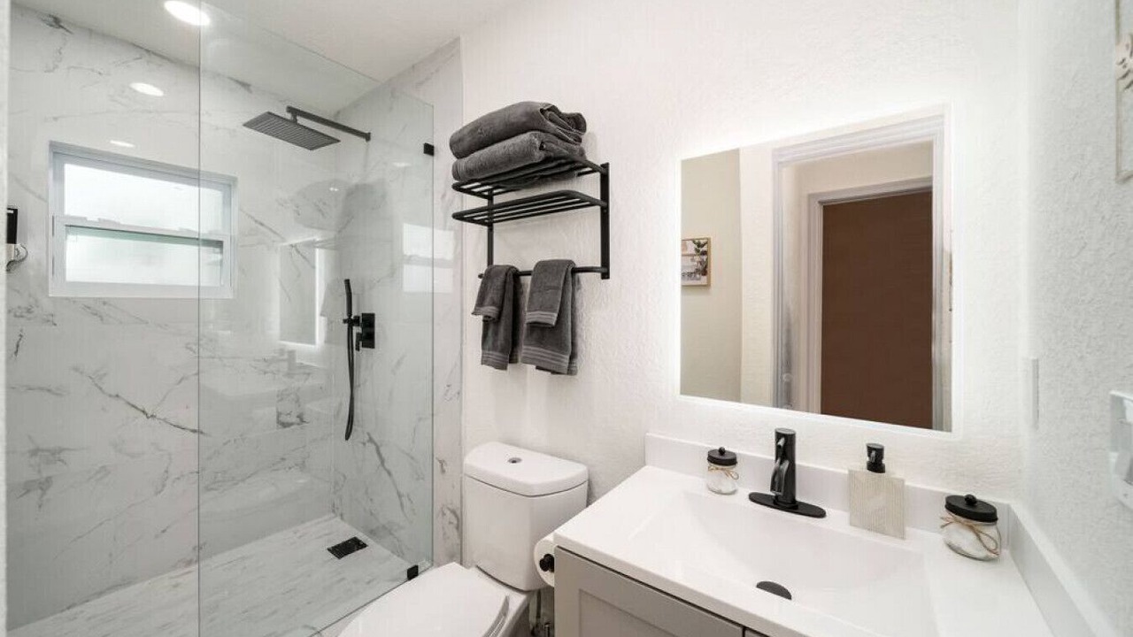 Photo of Bathroom in Victoria Park