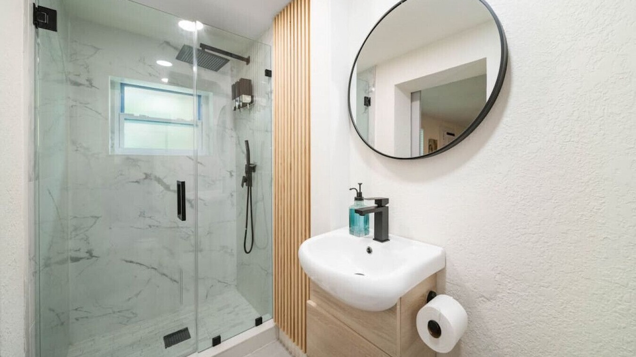 Photo of Bathroom in Victoria Park