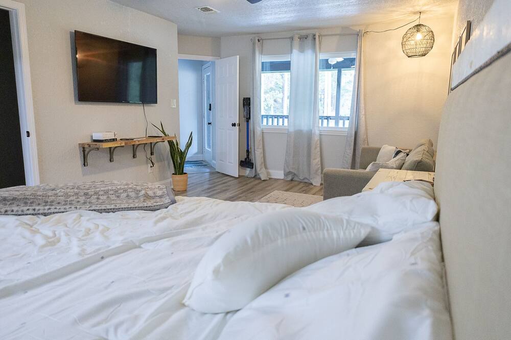 Photo of Bedroom in North Northwest Pensacola