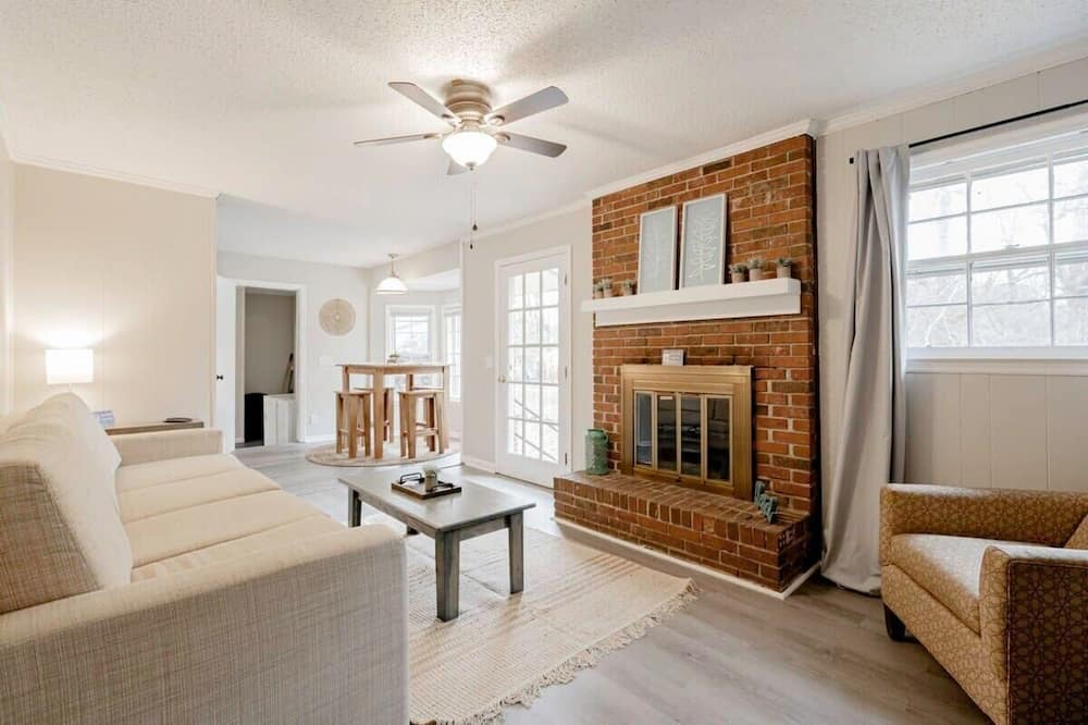 Photo of Livingroom in Irmo