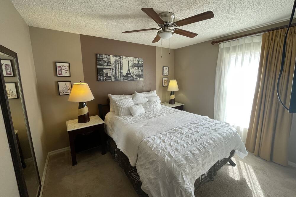 Photo of Bedroom in Florida Pines