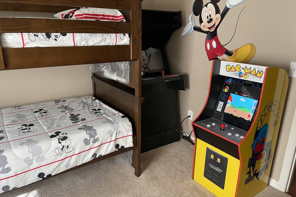 Photo of Bedroom in Florida Pines