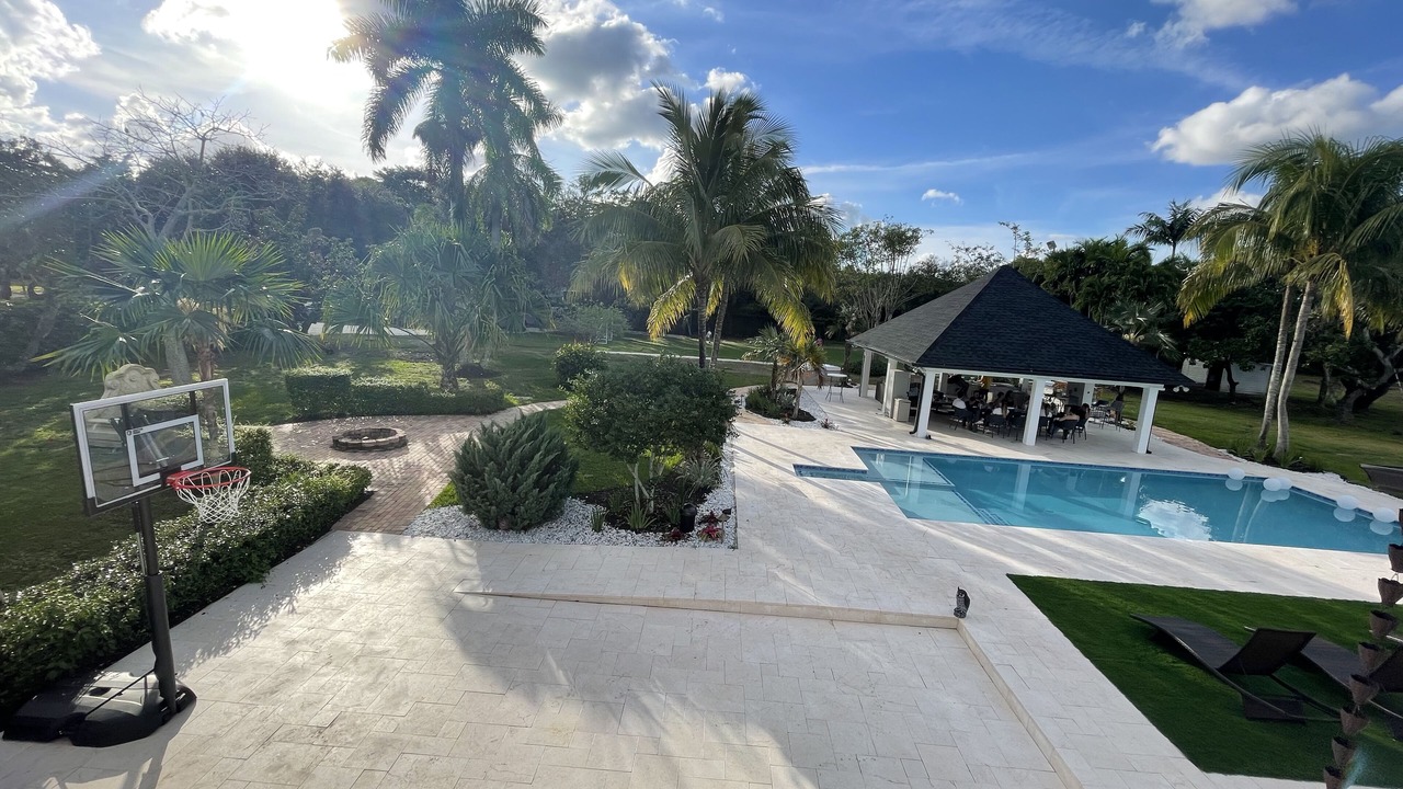 Photo of Outdoor in Ludlam