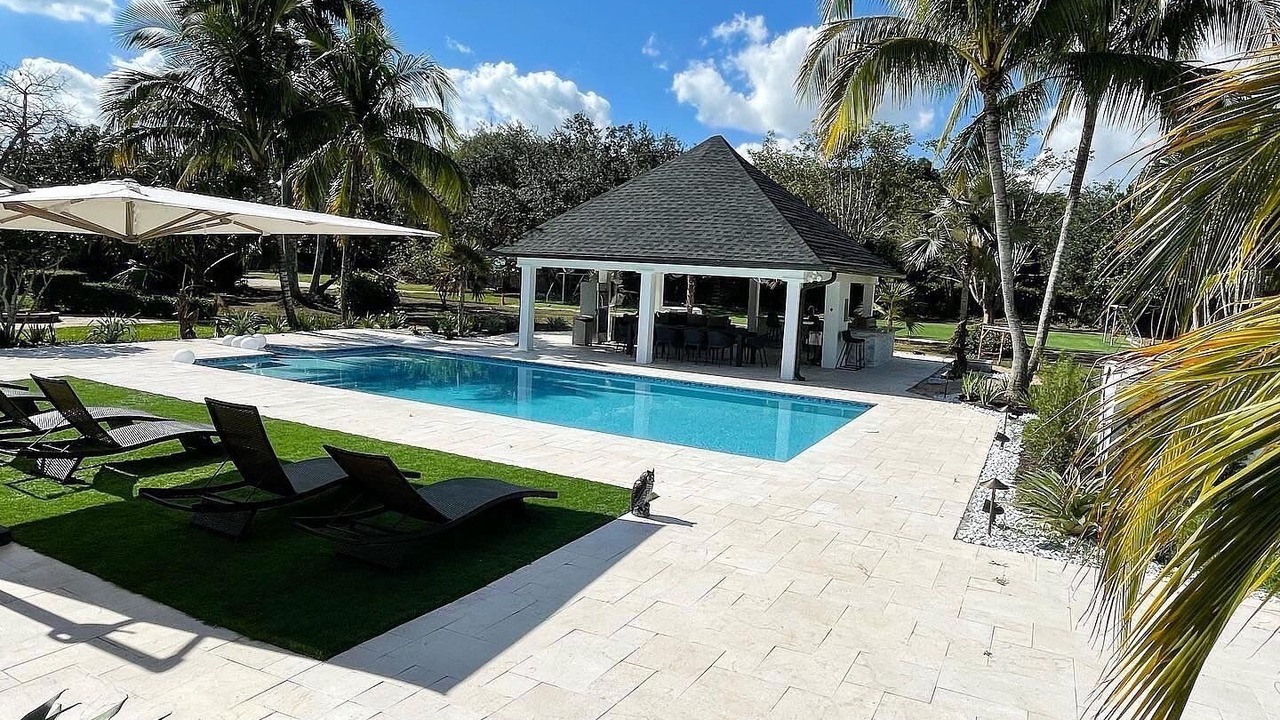 Photo of Outdoor in Ludlam