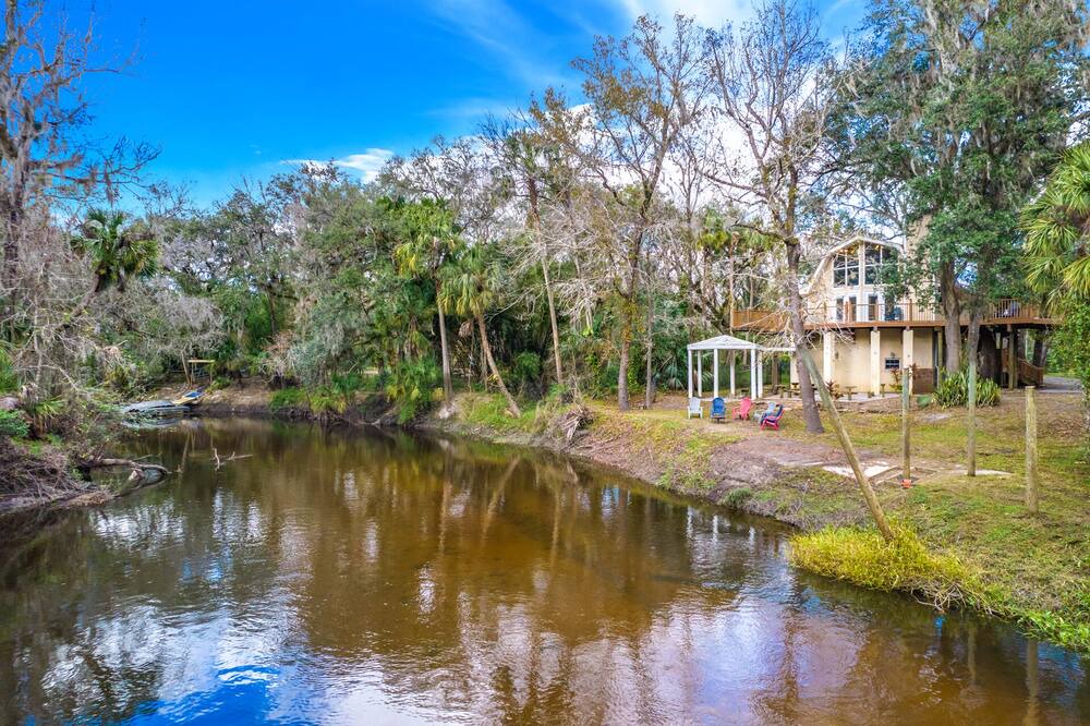 Photo of Outdoor in Fish Hawk