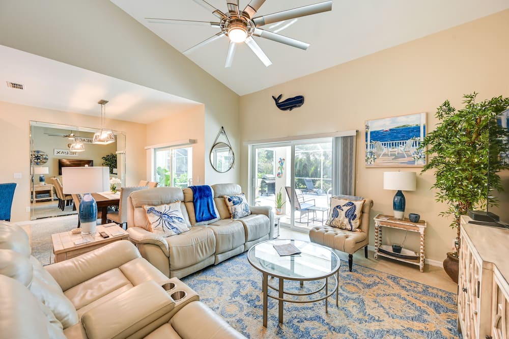 Photo of Bedroom in Falcons Glen
