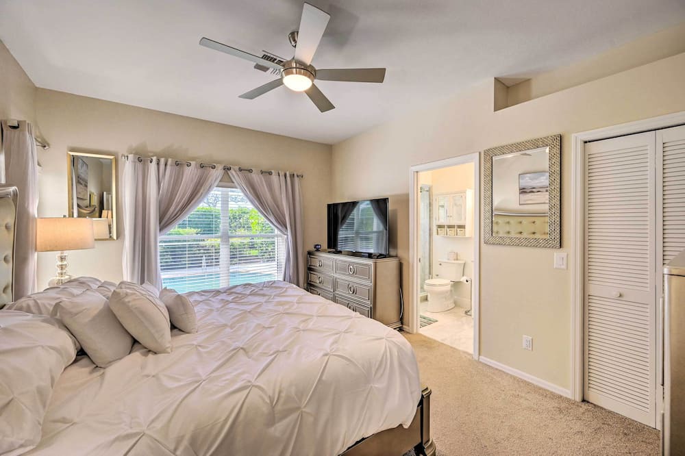 Photo of Bedroom in Falcons Glen