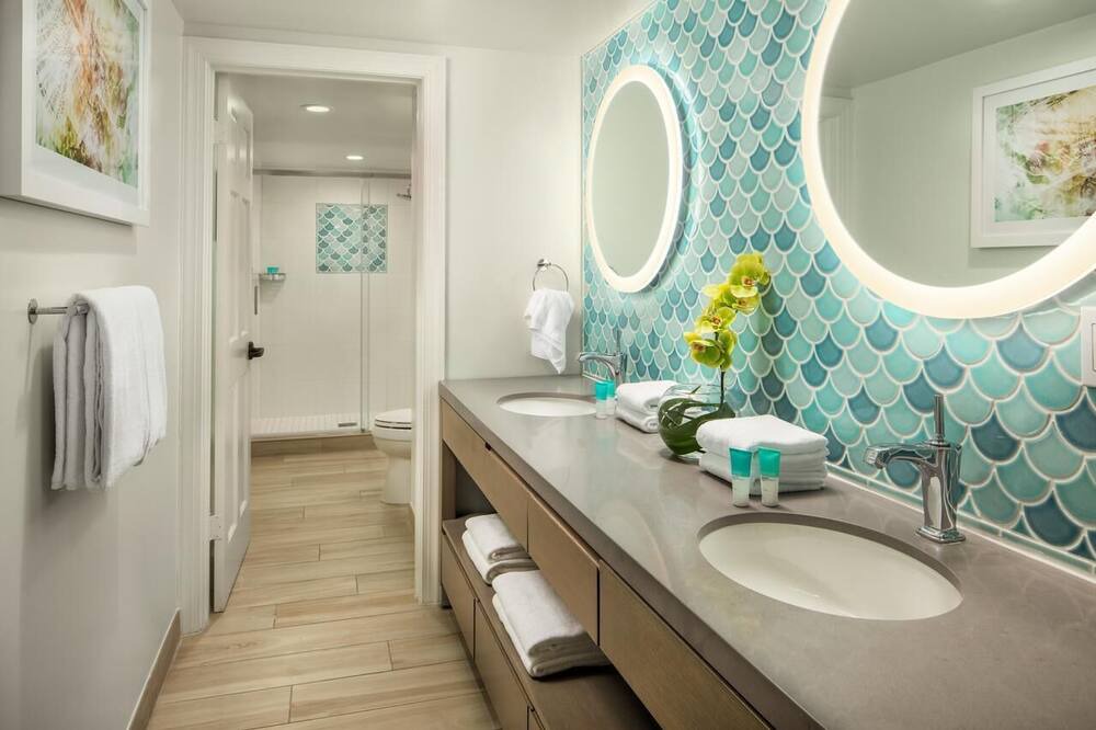 Photo of Bathroom in Truman Annex