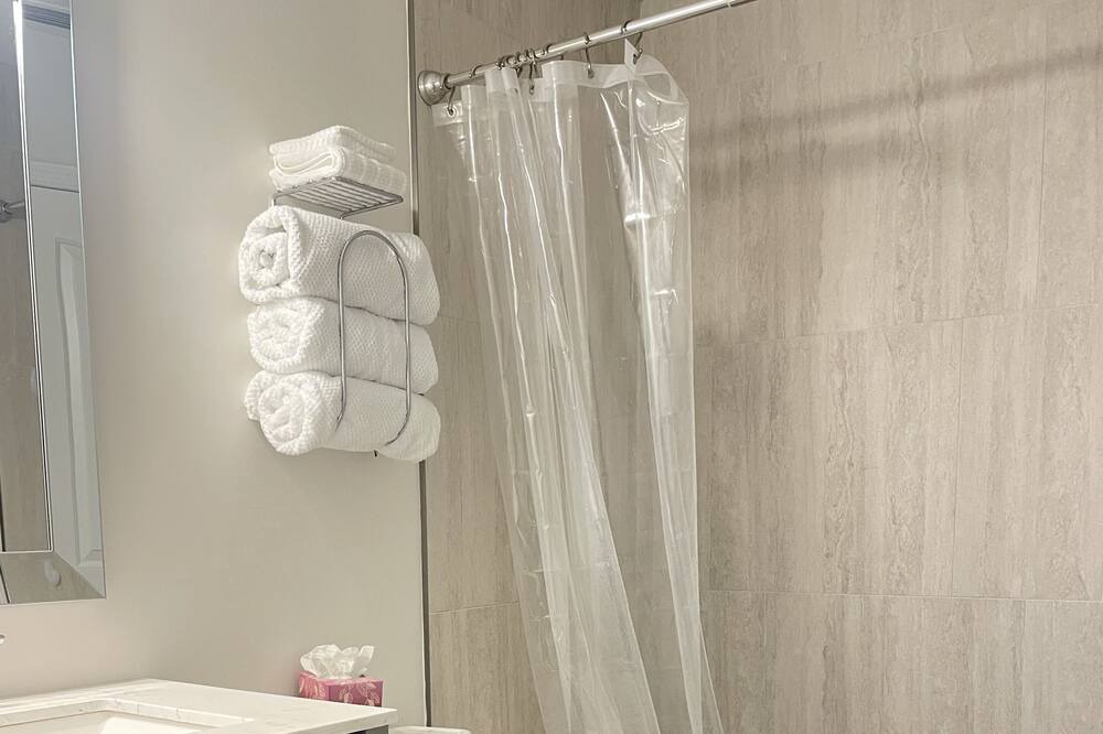 Photo of Bathroom in Lely Golf Estates